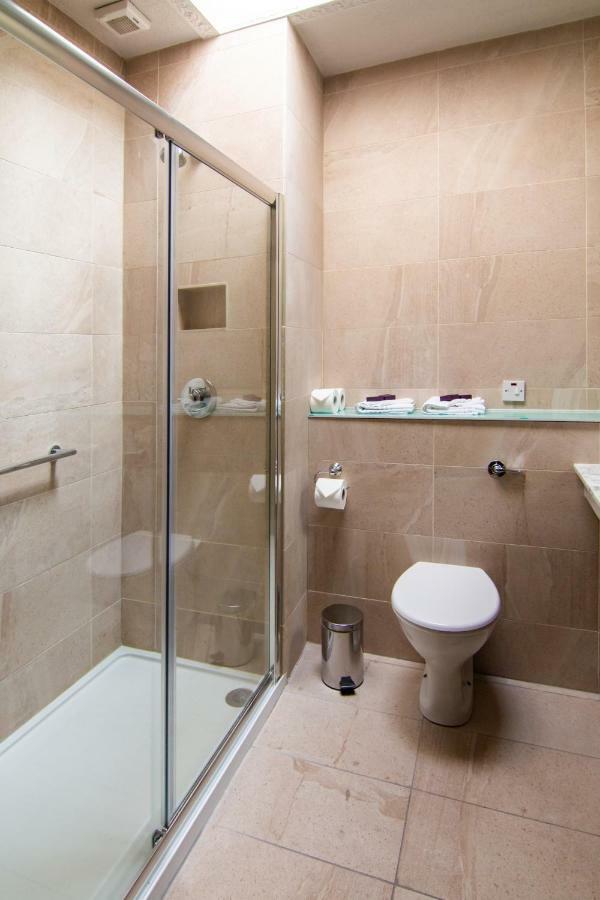 Seven Oaks Hotel Carlow Esterno foto